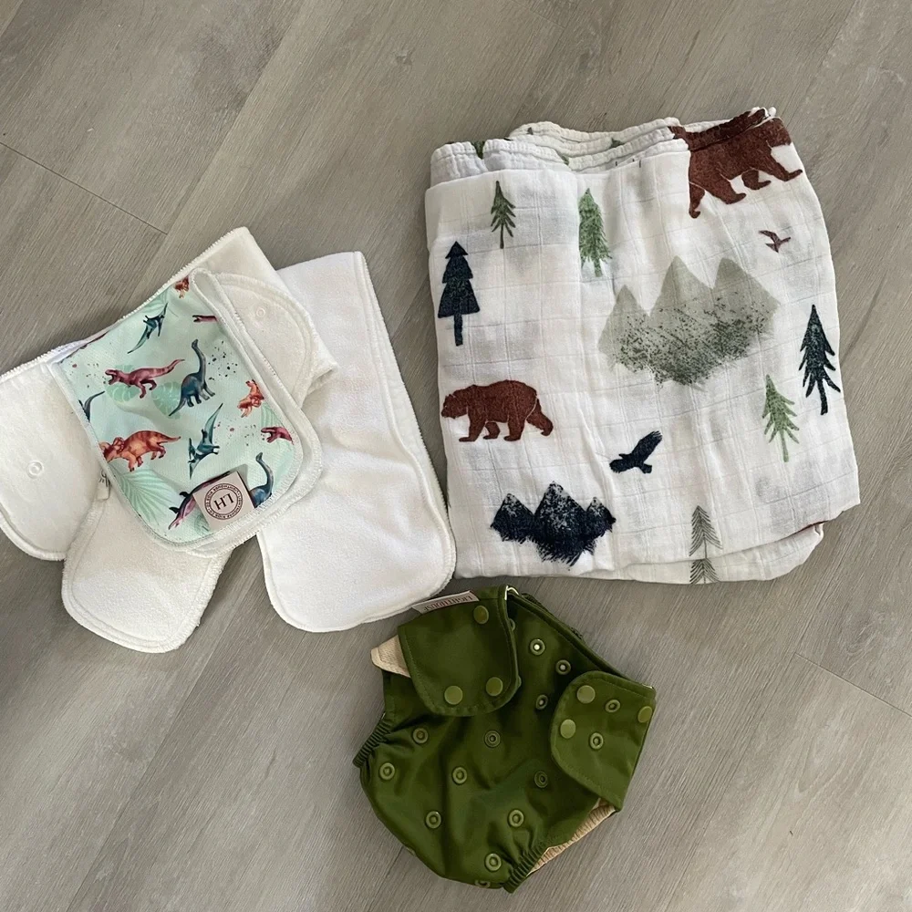 NWOT Awarded 🏆 Organic cloth Diaper with baby blanket and inserts bundle